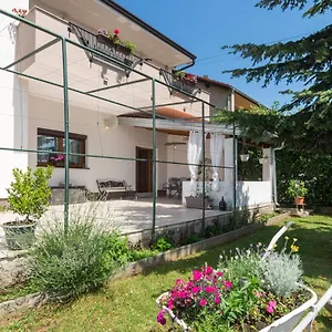 Apartman Laura Viskovo